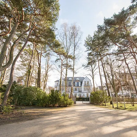 מלון דירות Kuehlungsborn, Am Konzertgarten 4*