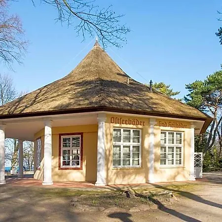 Kuehlungsborn, Am Konzertgarten Apartmanhotel 4*